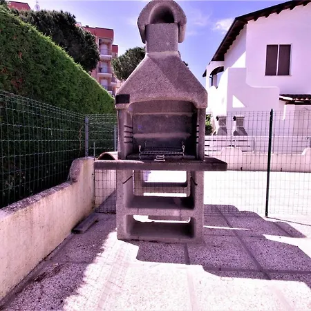 Hébergement de vacances Villetta Climatizzata Con Terrazzo Vivibile Eden 6 *