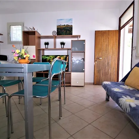 Hébergement de vacances Villetta Climatizzata Con Terrazzo Vivibile Eden 6 *